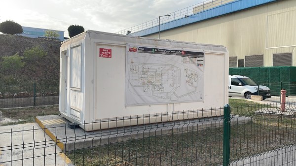 ISO 23601 Acil Durum ve Yangın Tahliye Planı,
Tahliye Krokisi,
Acil Durum Müdahale Prosedürleri Panosu,
ISO 7010 Uyarı Levhaları ve 16069 Acil Durum Yönlendirmeleri,
ISO 7010 Safety Signs; 16069 Emergency Way Guidance,